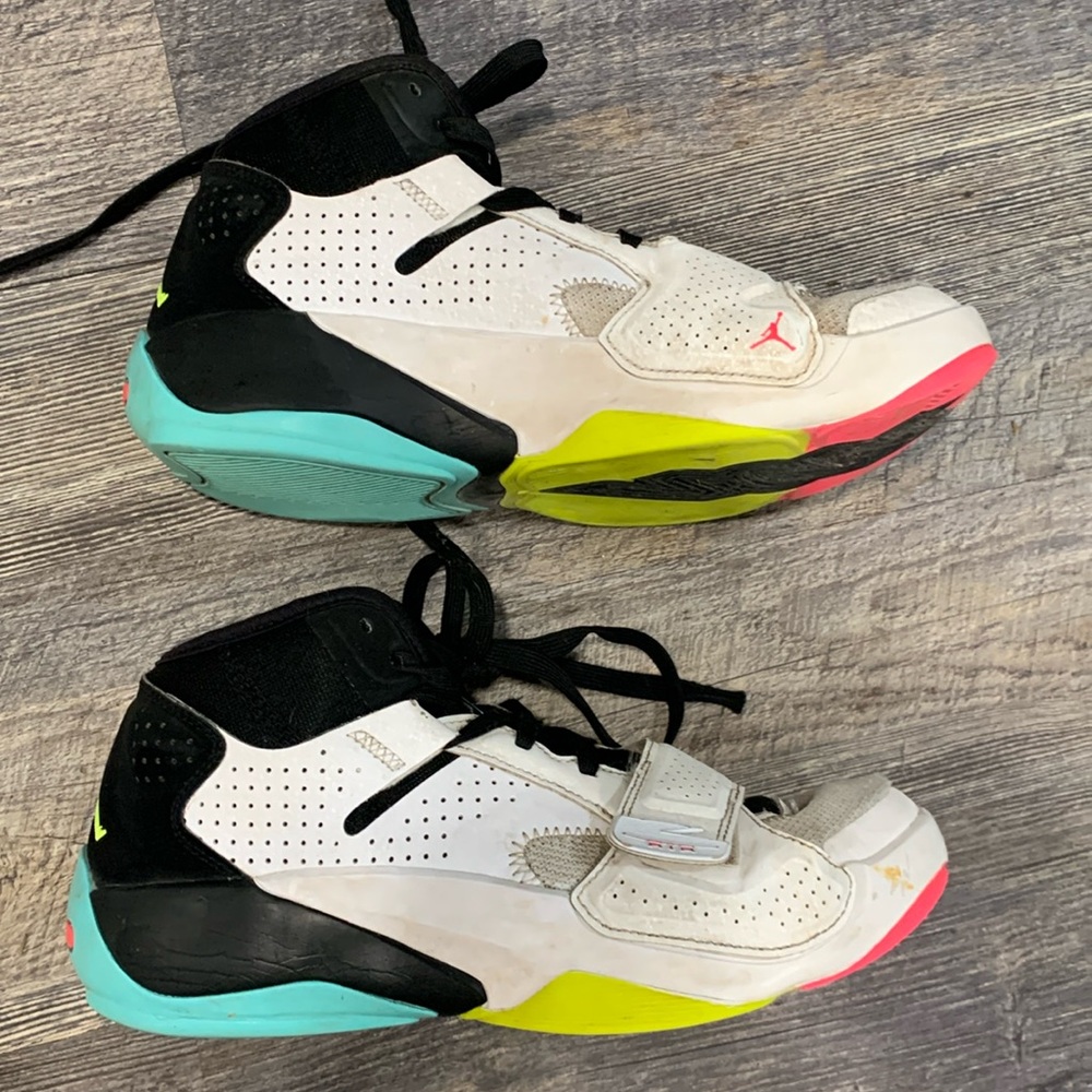 Nike air Jordan’s youth